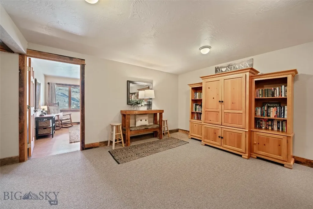 1460 Horseshoe Gulch Road Manhattan MT 59741