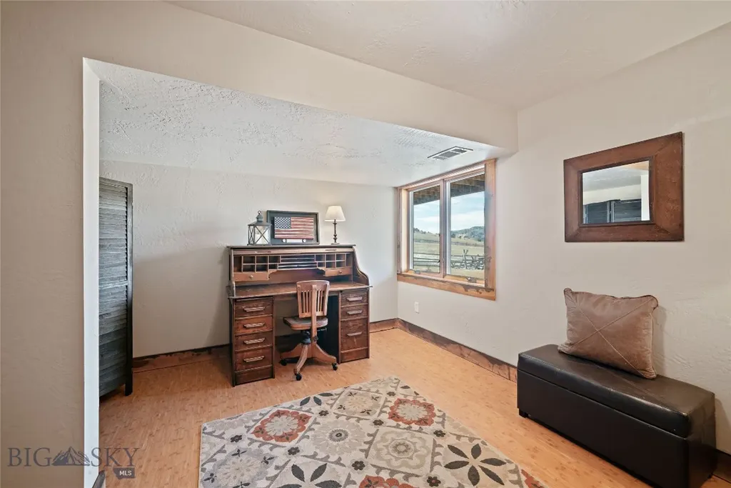 1460 Horseshoe Gulch Road Manhattan MT 59741