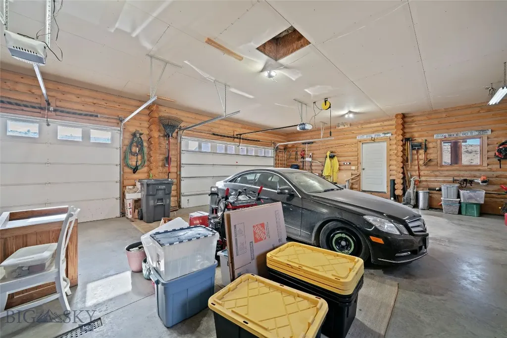 1460 Horseshoe Gulch Road Manhattan MT 59741