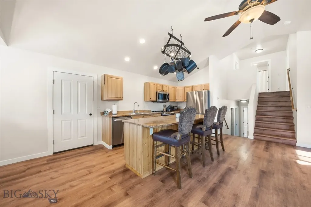 250 Jackson Lane Belgrade MT 59714
