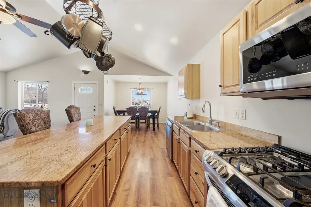 250 Jackson Lane Belgrade MT 59714