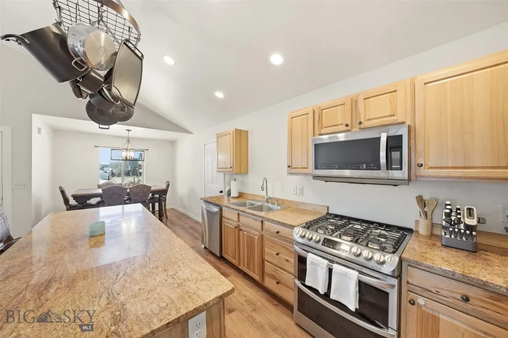 250 Jackson Lane Belgrade MT 59714