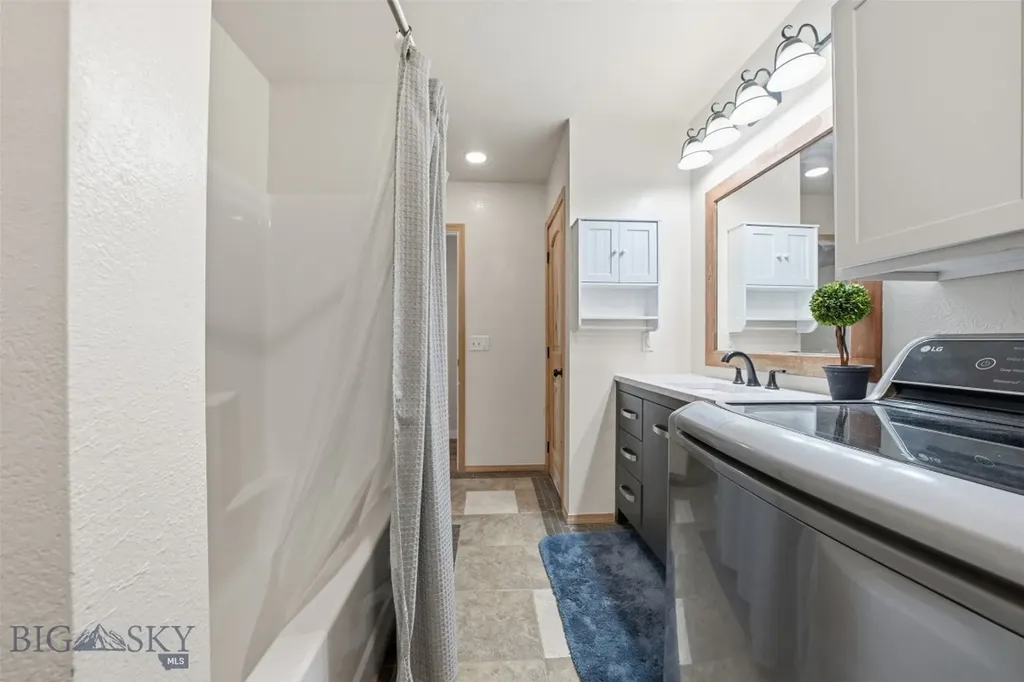 250 Jackson Lane Belgrade MT 59714