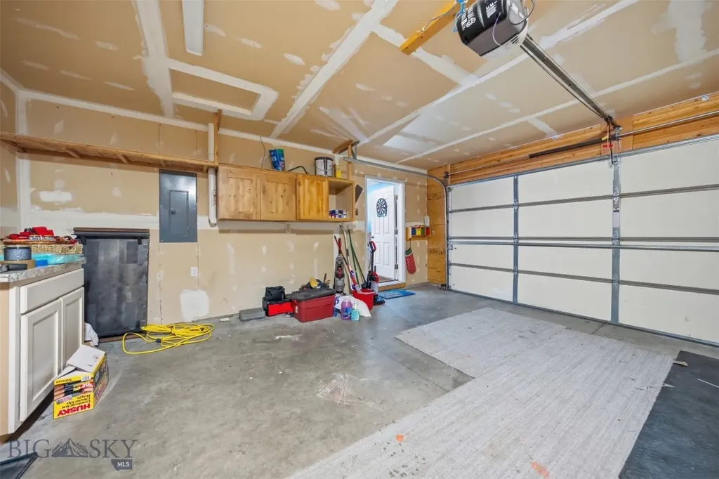250 Jackson Lane Belgrade MT 59714
