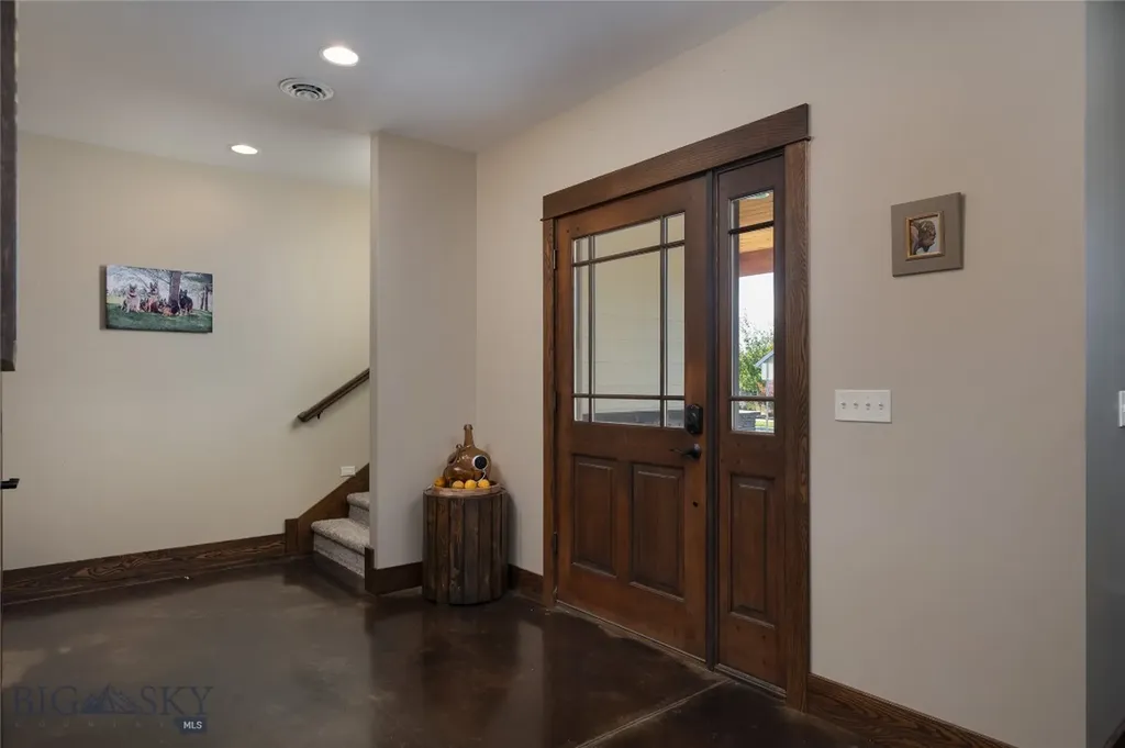 1502 Ryun Sun Way Bozeman MT 59718