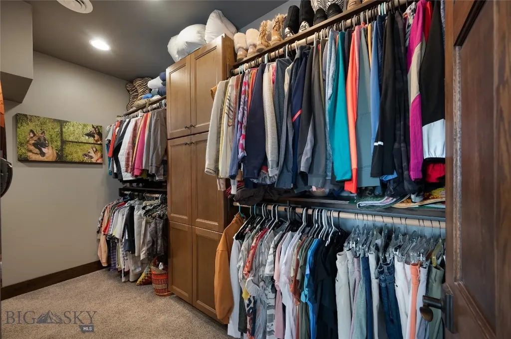 1502 Ryun Sun Way Bozeman MT 59718
