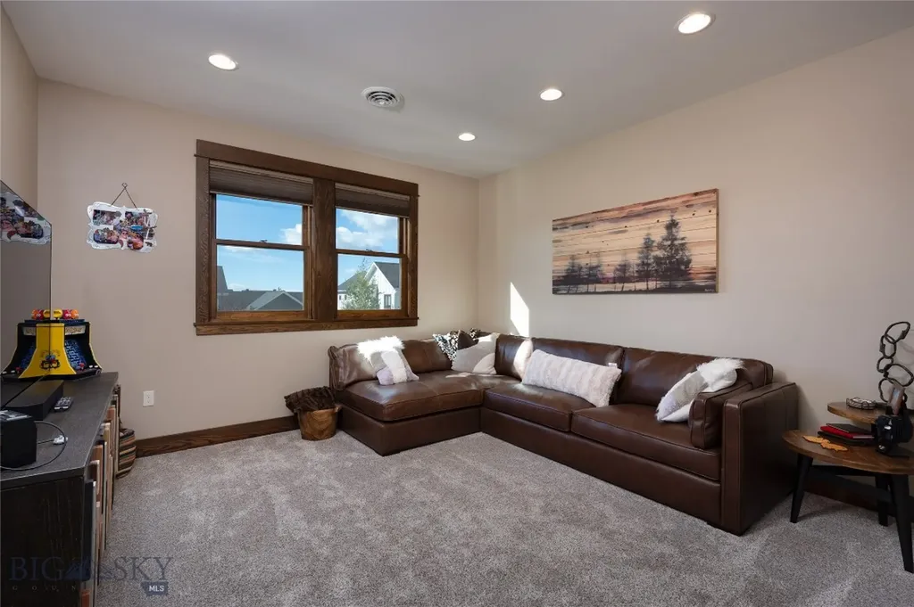 1502 Ryun Sun Way Bozeman MT 59718
