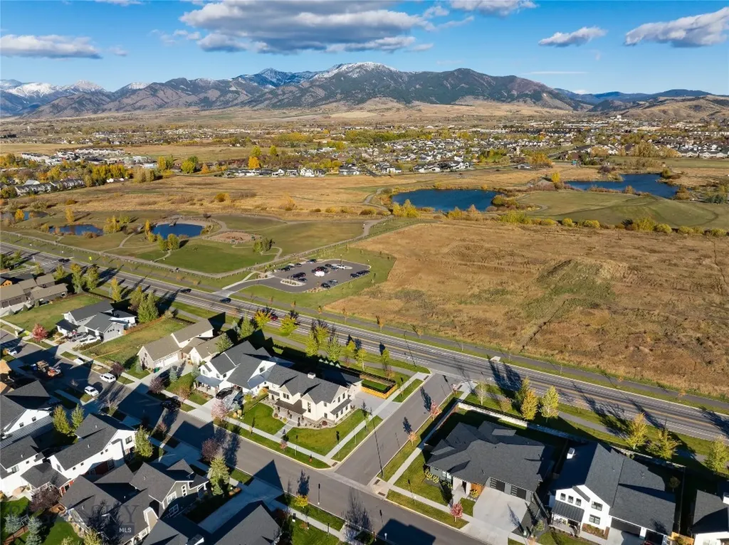 1502 Ryun Sun Way Bozeman MT 59718