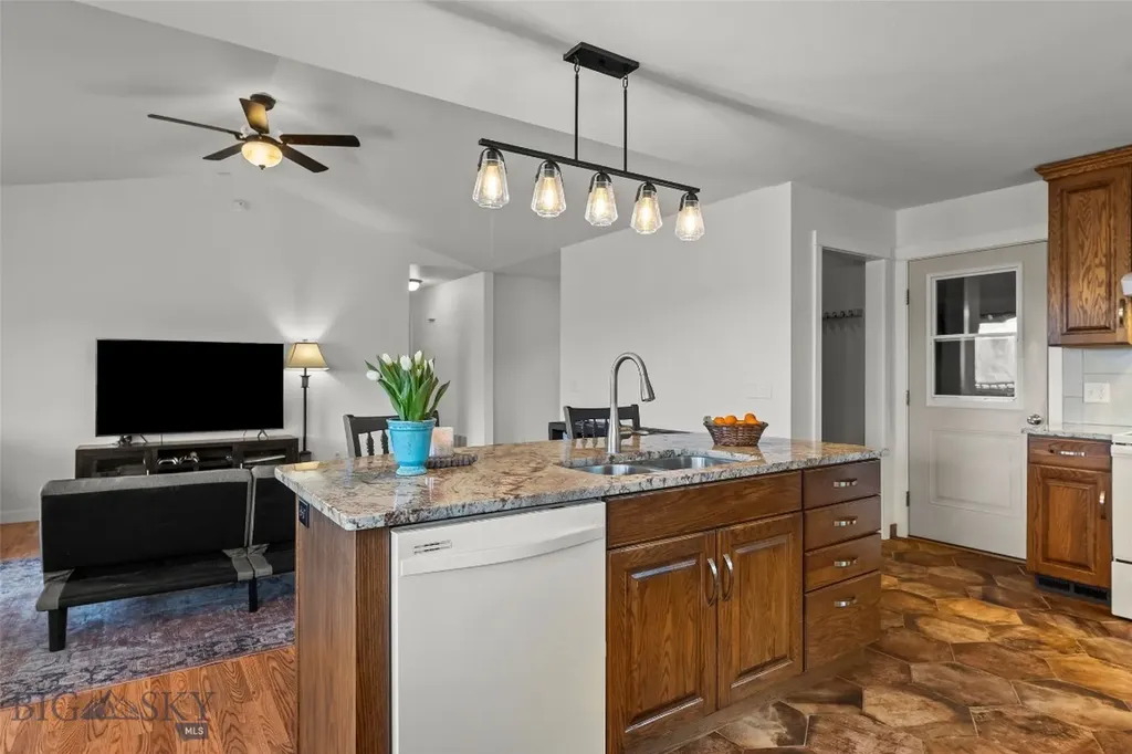 2306 Constellation Livingston MT 59047