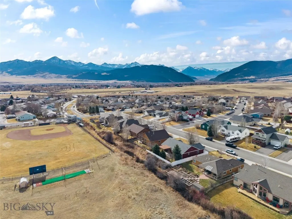 2306 Constellation Livingston MT 59047