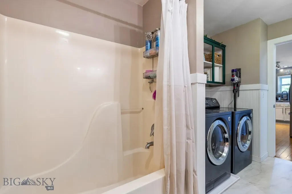 433 N Hunters Way Bozeman MT 59718