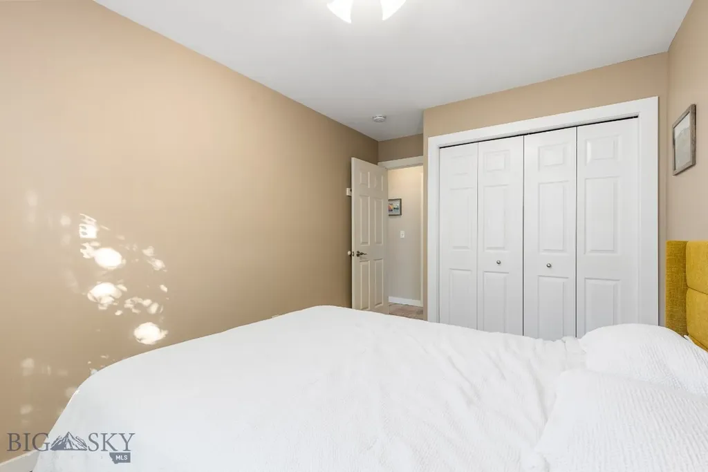 433 N Hunters Way Bozeman MT 59718