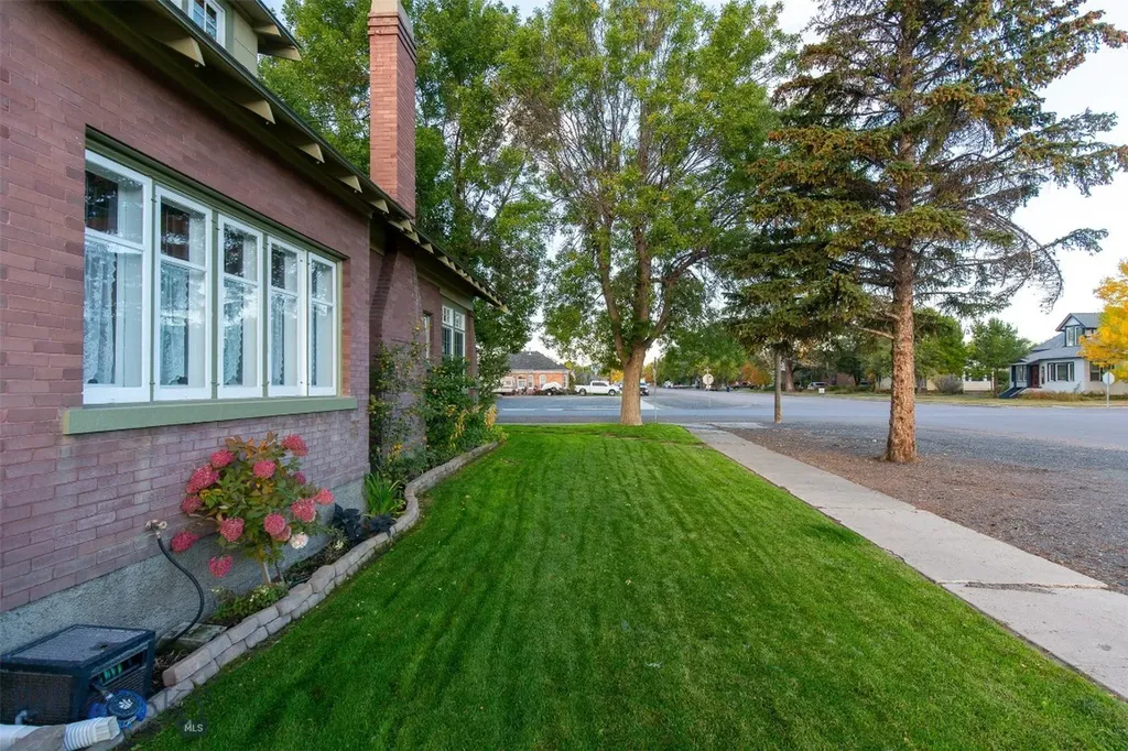 12 N Division Street Whitehall MT 59759
