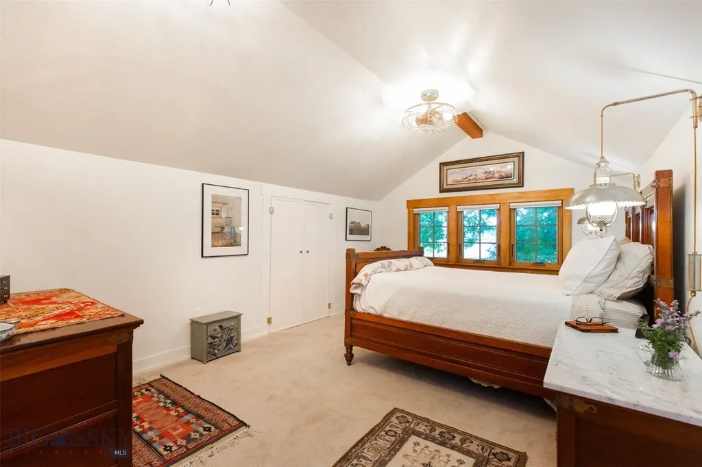 12 N Division Street Whitehall MT 59759