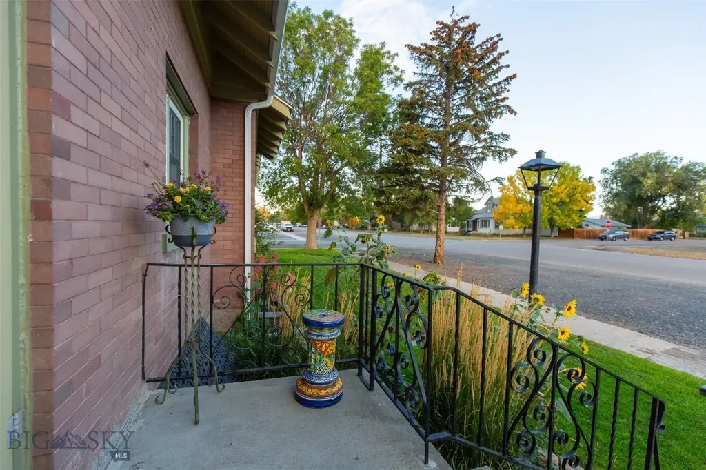 12 N Division Street Whitehall MT 59759