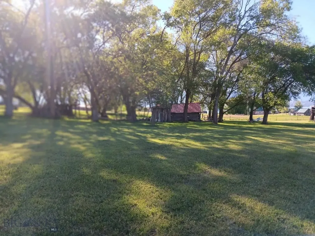 33443 Fox Lane Polson MT 59860