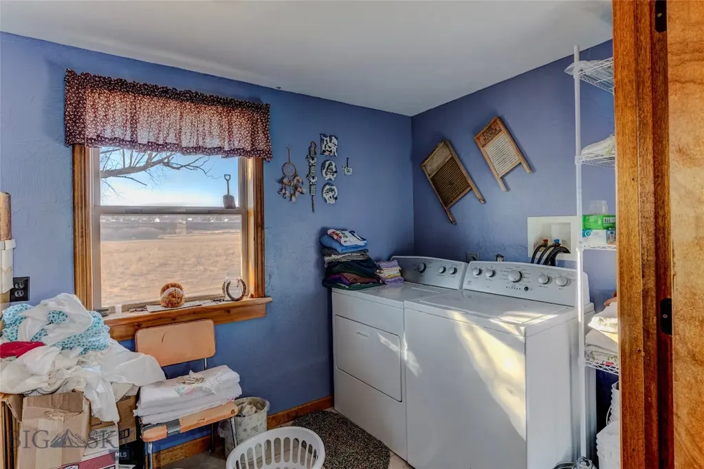 25 Becker Lane Wilsall MT 59086