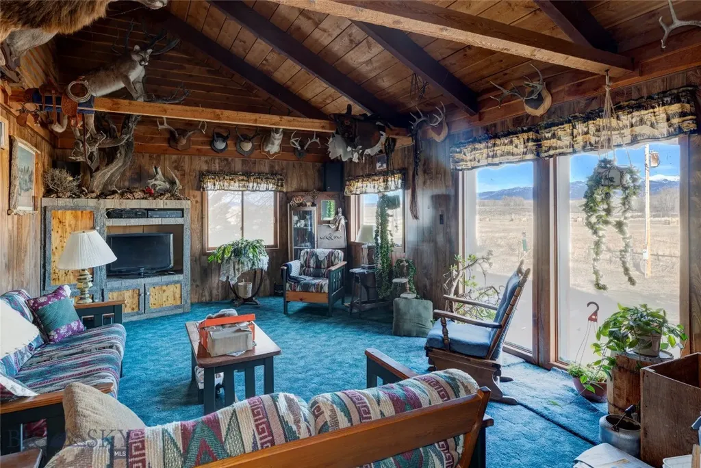 25 Becker Lane Wilsall MT 59086