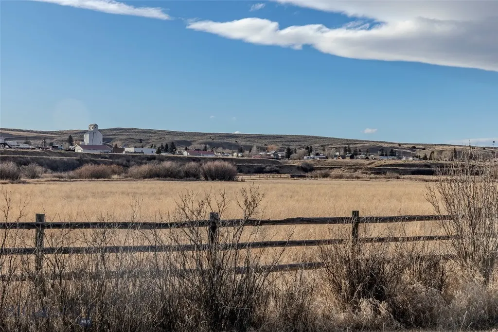 25 Becker Lane Wilsall MT 59086
