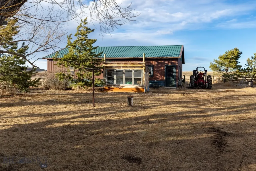 25 Becker Lane Wilsall MT 59086