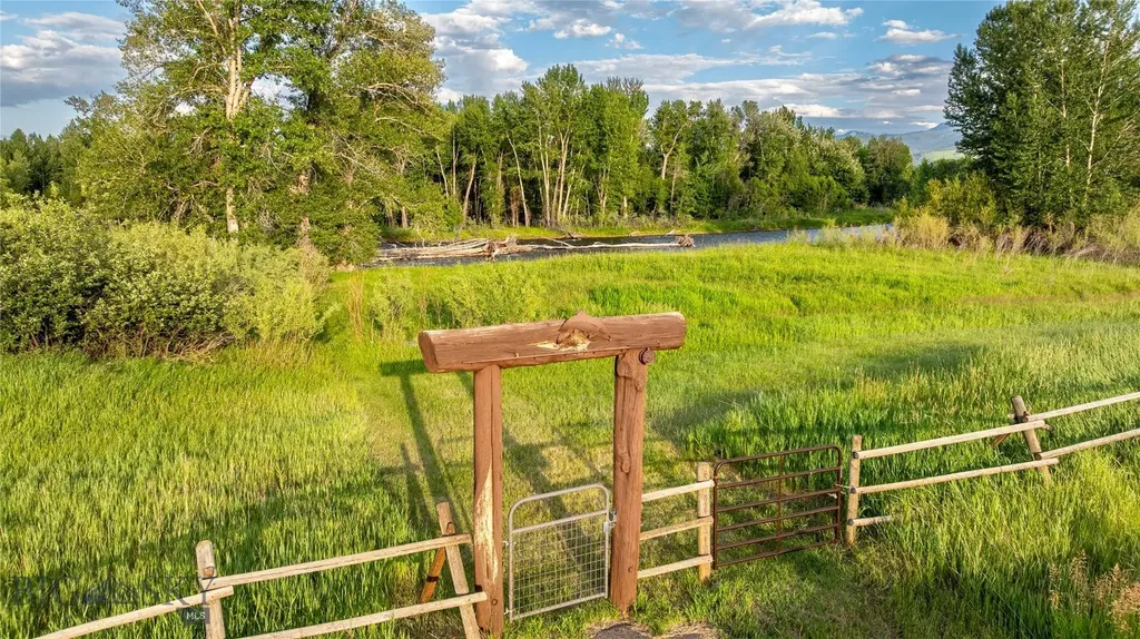 1021 Gateway South Road Gallatin Gateway MT 59730