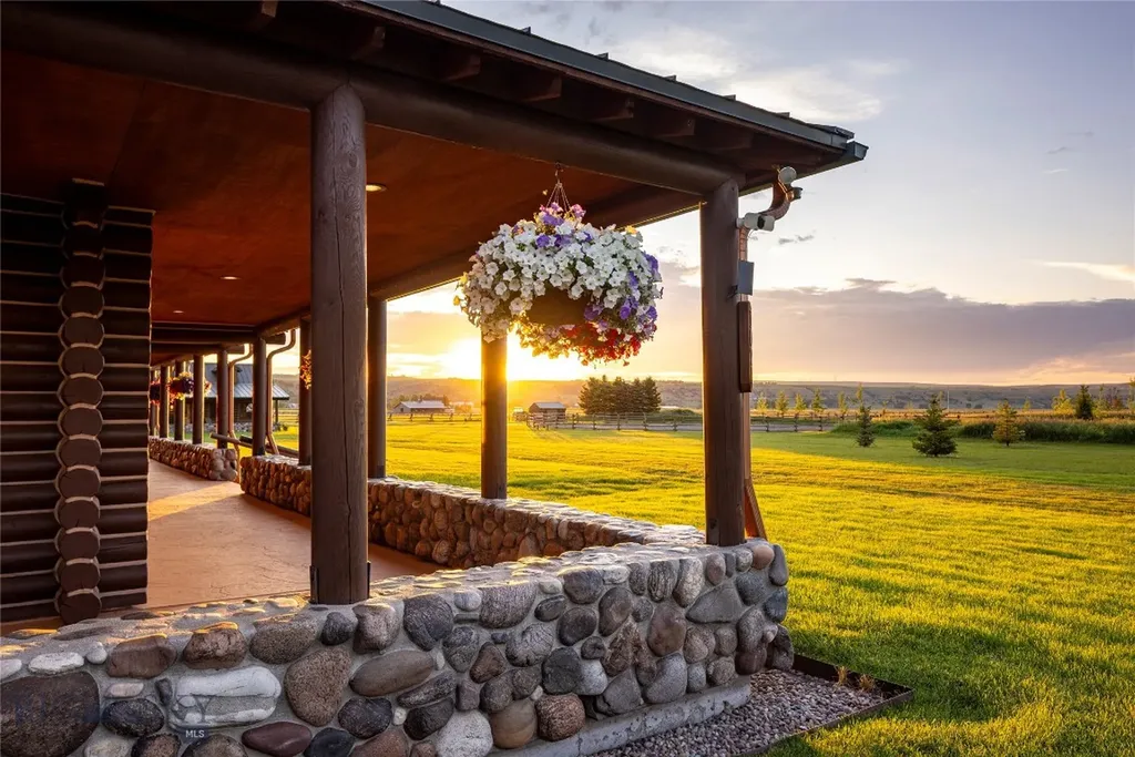 1021 Gateway South Road Gallatin Gateway MT 59730