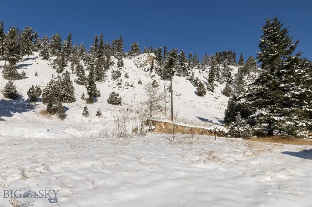 48295 Gallatin Road Gallatin Gateway MT 59730