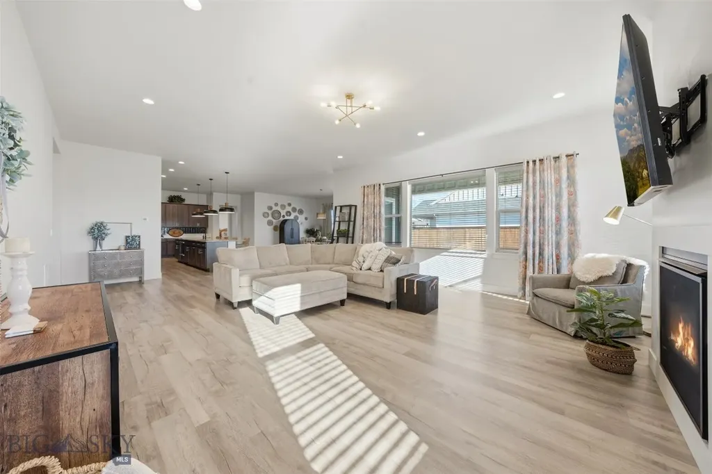 1718 Wyatt Earp Court Belgrade MT 59714