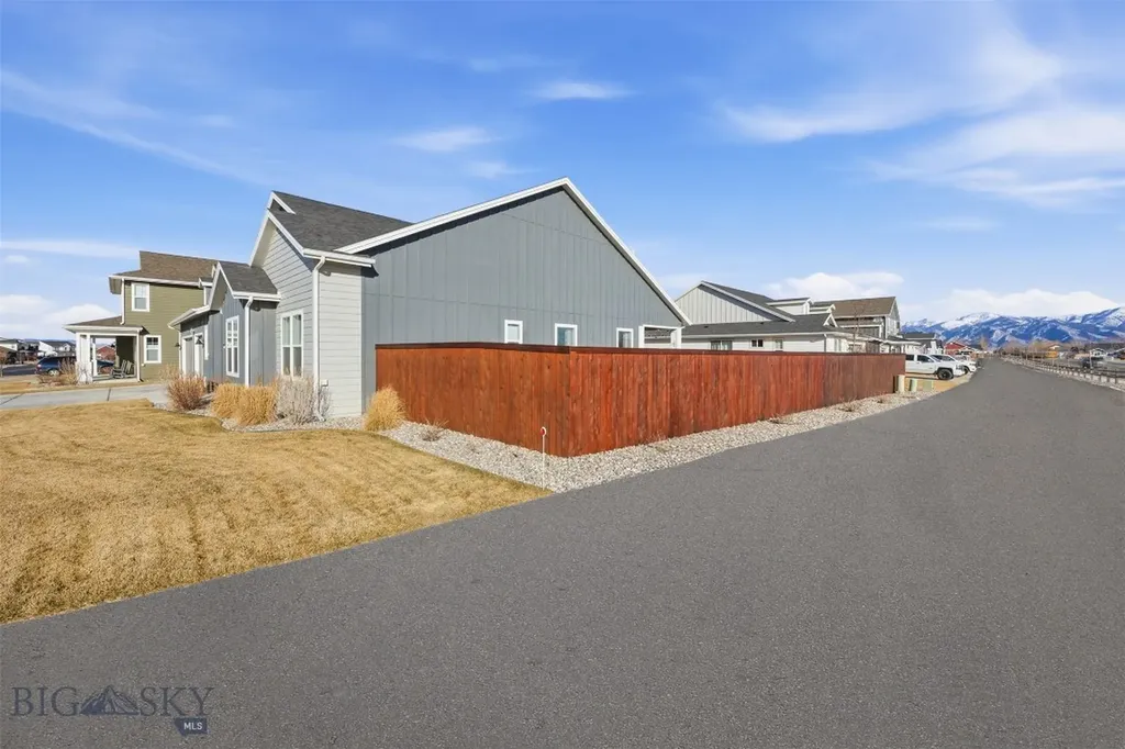 1718 Wyatt Earp Court Belgrade MT 59714