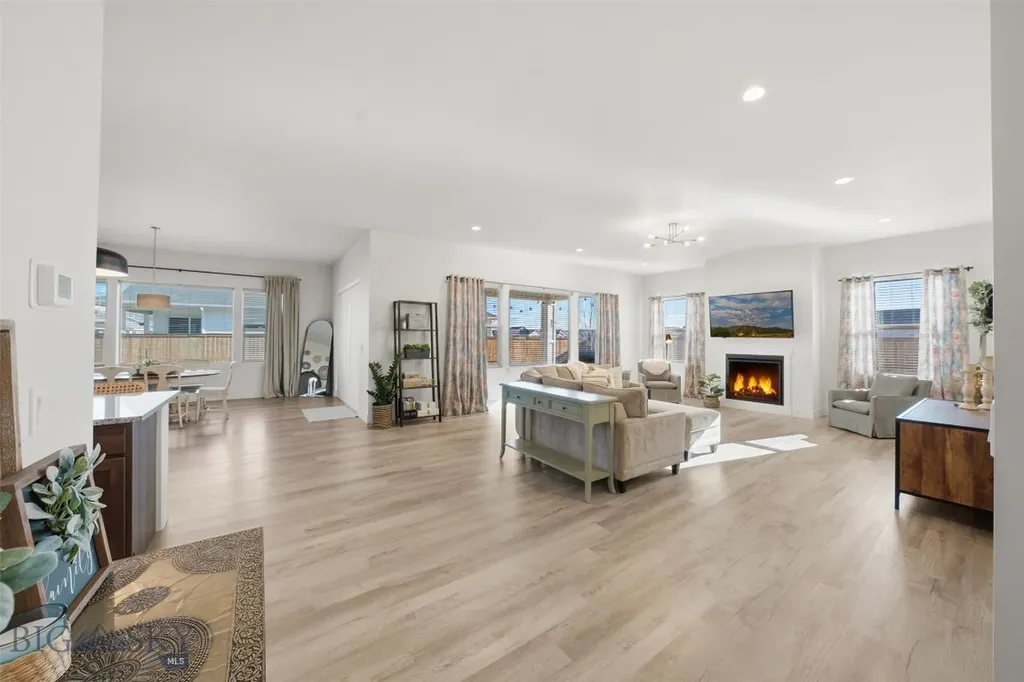 1718 Wyatt Earp Court Belgrade MT 59714