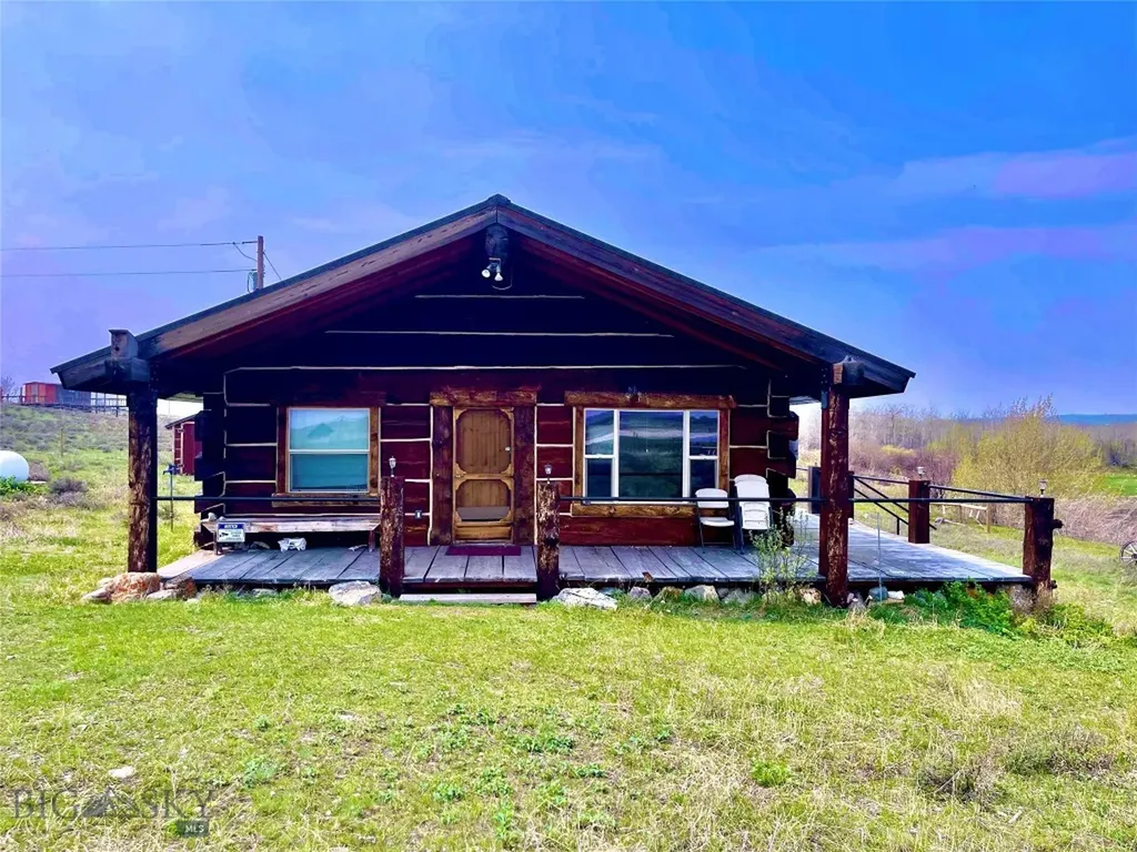 36 S Shore Road Babb MT 59411