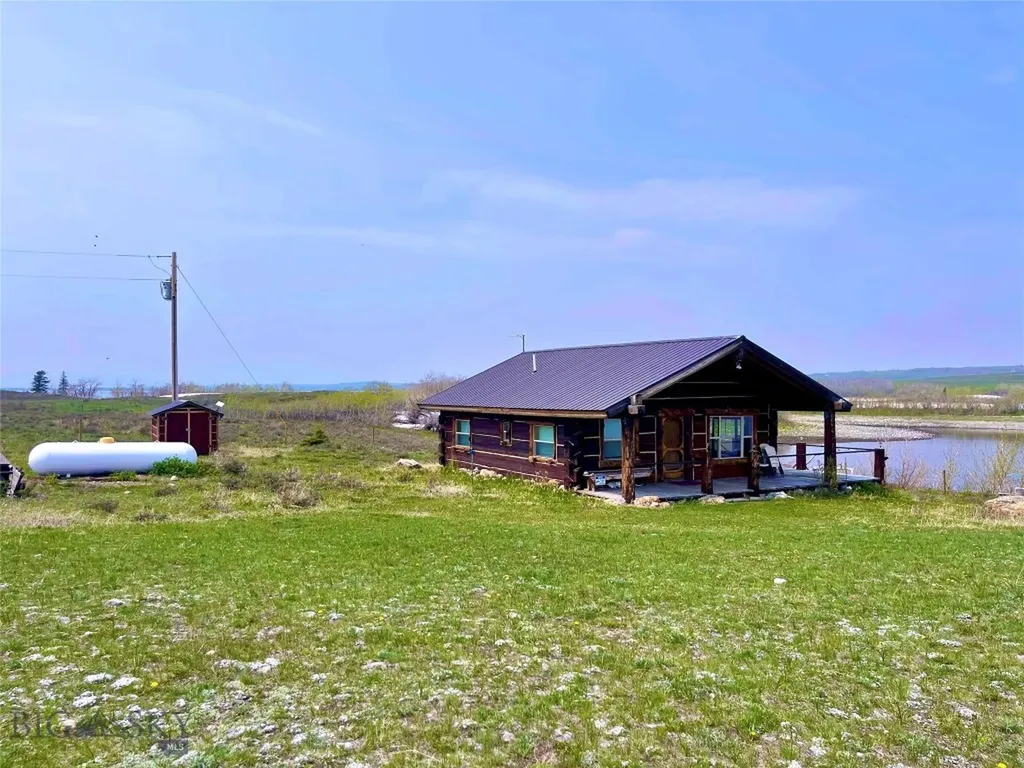 36 S Shore Road Babb MT 59411