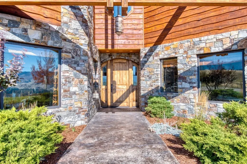 406 Chief Joseph Trail Darby MT 59829