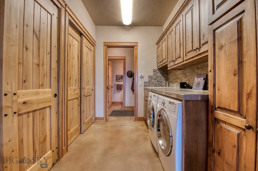 406 Chief Joseph Trail Darby MT 59829