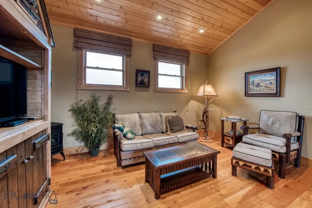 406 Chief Joseph Trail Darby MT 59829