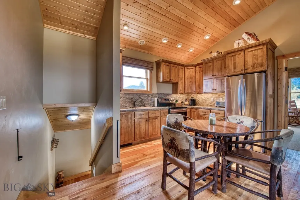 406 Chief Joseph Trail Darby MT 59829