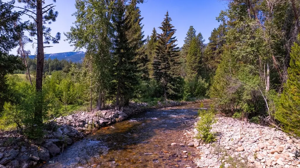 406 Chief Joseph Trail Darby MT 59829