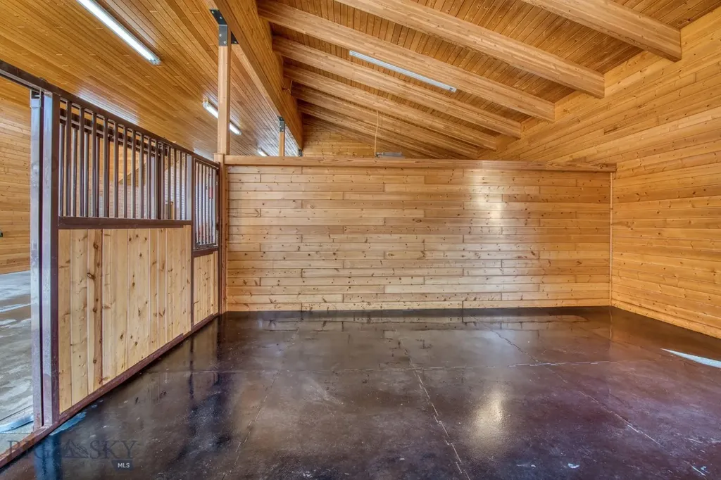 406 Chief Joseph Trail Darby MT 59829