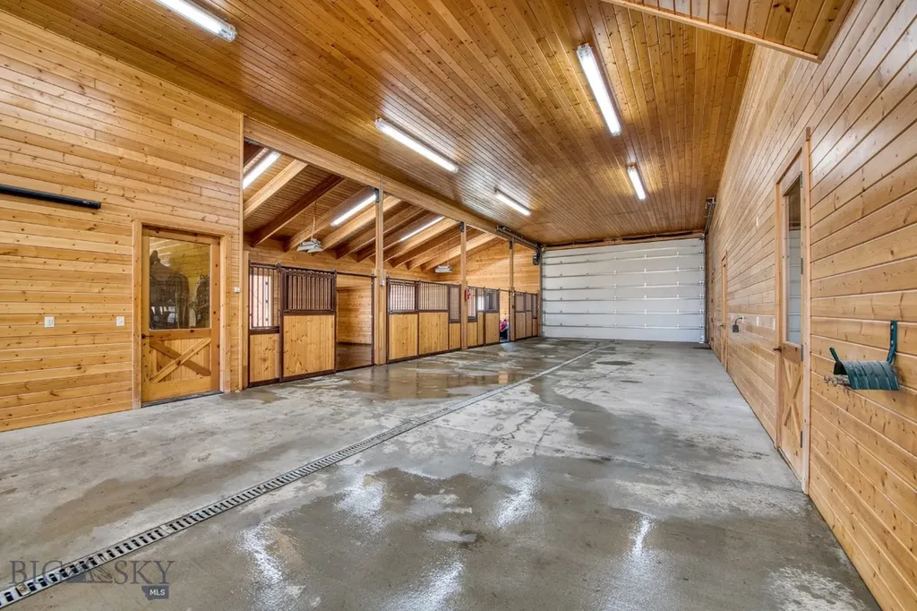 406 Chief Joseph Trail Darby MT 59829