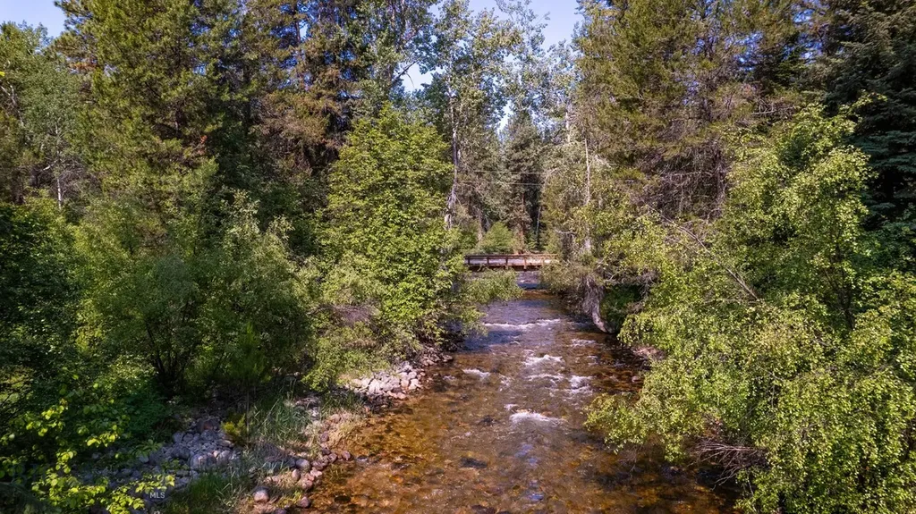 406 Chief Joseph Trail Darby MT 59829