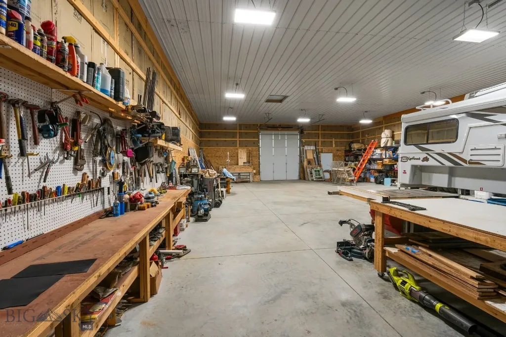 4186 Stimson Lane Belgrade MT 59714
