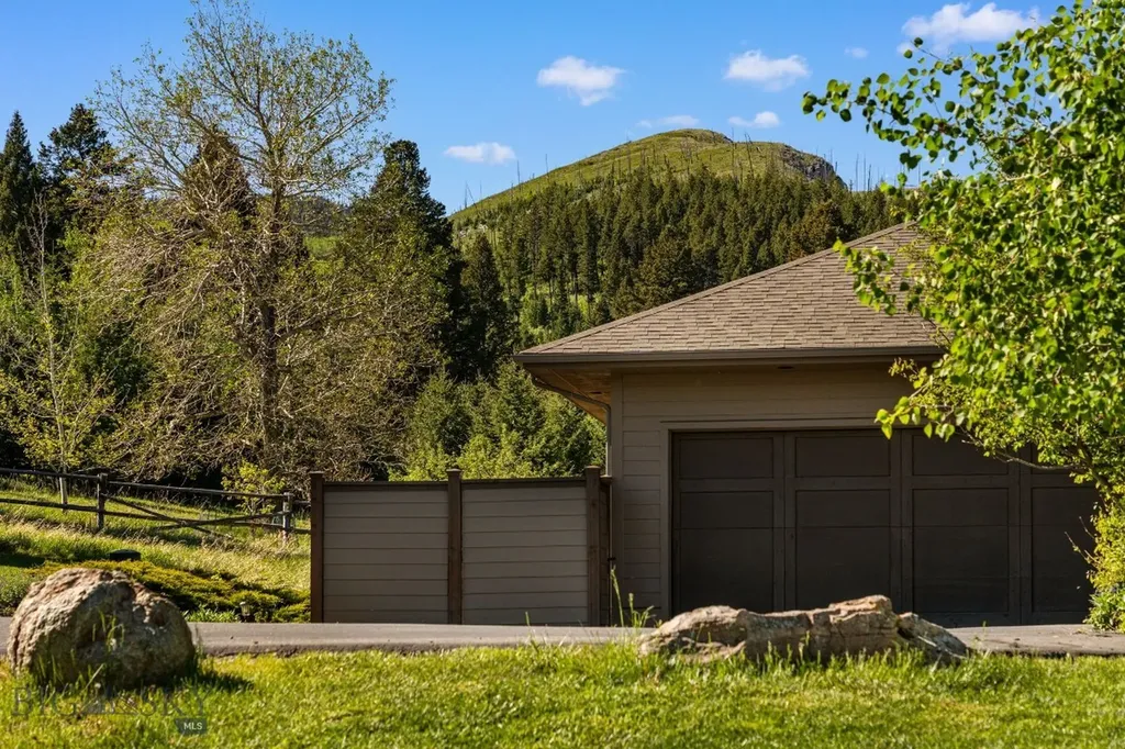 303 S Big Elk Meadow Road Gallatin Gateway MT 59730