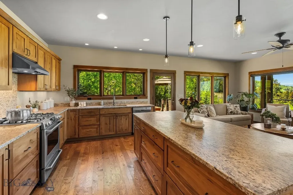 303 S Big Elk Meadow Road Gallatin Gateway MT 59730