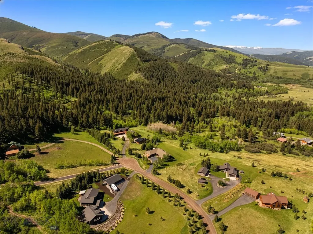 303 S Big Elk Meadow Road Gallatin Gateway MT 59730
