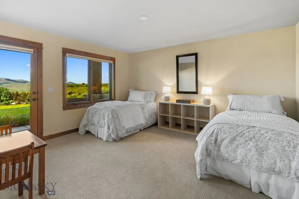 303 S Big Elk Meadow Road Gallatin Gateway MT 59730