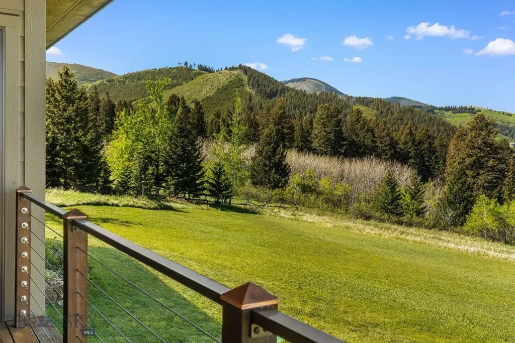 303 S Big Elk Meadow Road Gallatin Gateway MT 59730