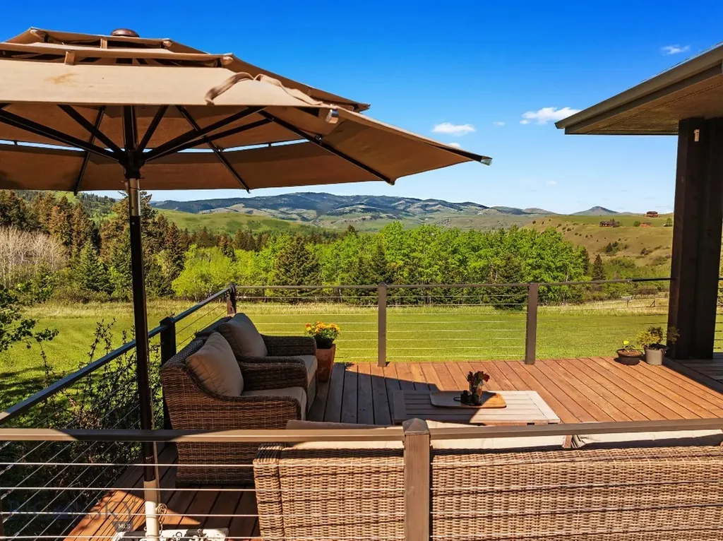303 S Big Elk Meadow Road Gallatin Gateway MT 59730