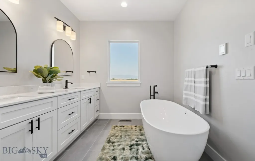 303 S Crispin Street Manhattan MT 59741