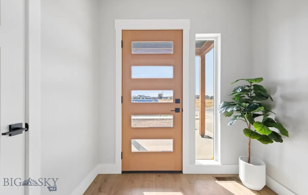 303 S Crispin Street Manhattan MT 59741