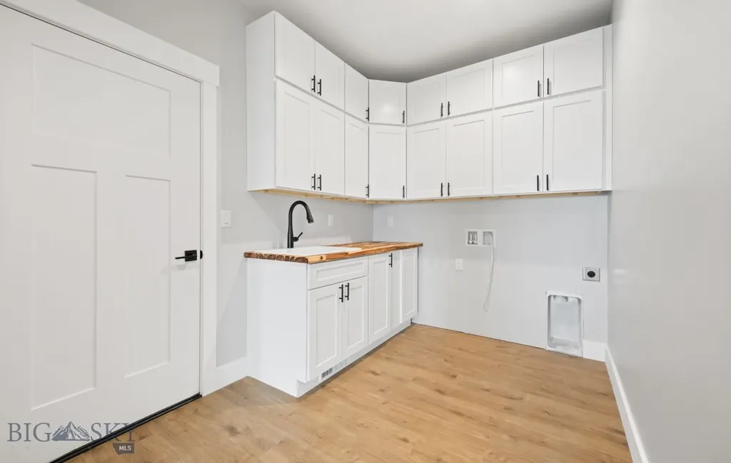 303 S Crispin Street Manhattan MT 59741